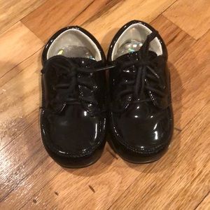 Baby boys patent shoes